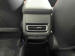 Lynk & Co EADO PLUS Blue Whale NE 1.4T GDI DCT Ultimate Edition - фото 12