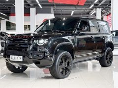 Land Rover Defender 110 5.0T V8 - фото 1