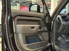 Land Rover Defender 110 5.0T V8 - фото 6