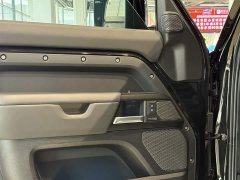 Land Rover Defender 110 5.0T V8 - фото 7