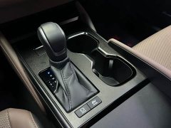 Lexus ES 300h Premium Edition - фото 15