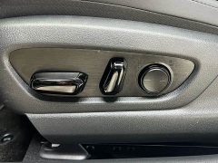 Lexus ES 300h Premium Edition - фото 20