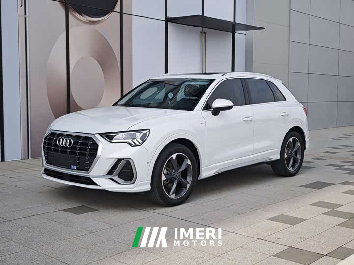 Audi Q3 35 TFSI Fashionable and Dynamic - автомобиль из Китая