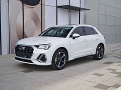 Audi Q3 35 TFSI Fashionable and Dynamic - фото 1