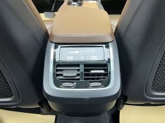 Volvo XC90 B5 Smart Deluxe Edition 7 seats - фото 17