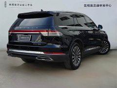 Lynk & Co Pilot 3.0T V6 four-wheel drive premium version - фото 4
