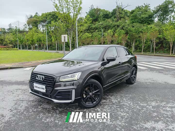 Audi Q2L 35 TFSI fashionable and dynamic - автомобиль из Китая