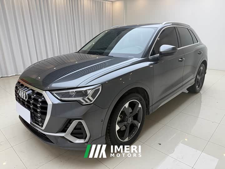 Audi Q3 35 TFSI Fashionable and Dynamic (1.4T) - автомобиль из Китая