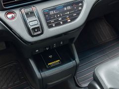 Honda Elysion 2.0L e:HEV Luxury Pioneer Edition - фото 7