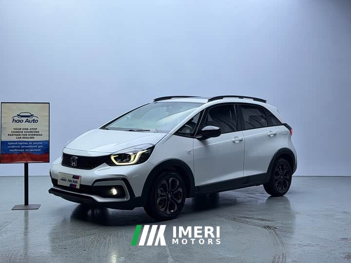 Lynk & Co LIFE 2021 1.5L CVT CRO-S Fun Edition - автомобиль из Китая