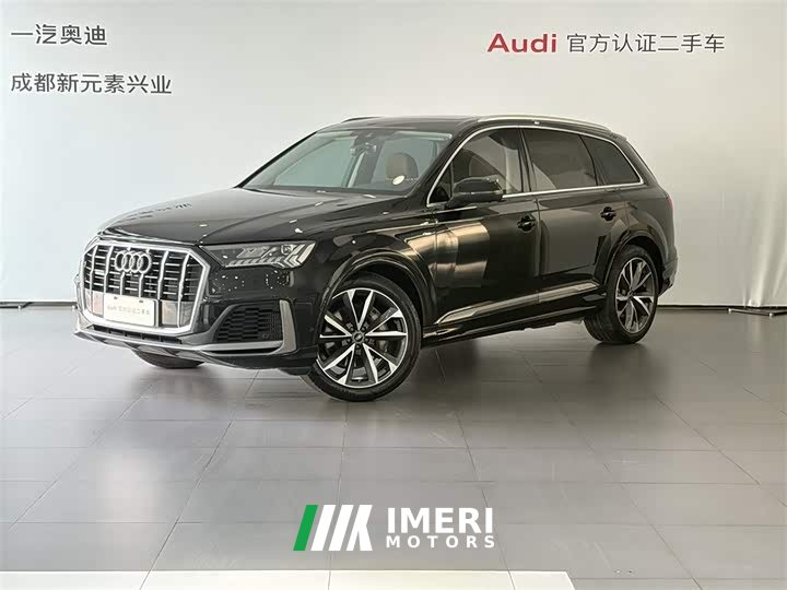 Audi Q7 55 TFSI quattro S line Sport - автомобиль из Китая
