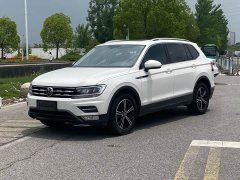 Volkswagen Tiguan L 280TSI automatic two-wheel drive smart version - фото 1
