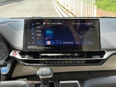 Toyota SIENNA 2021 2.5L Hybrid Premium Edition - фото 13