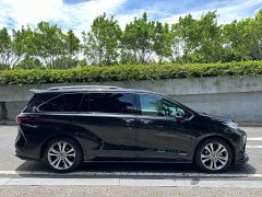Toyota SIENNA 2021 2.5L Hybrid Premium Edition - фото 18