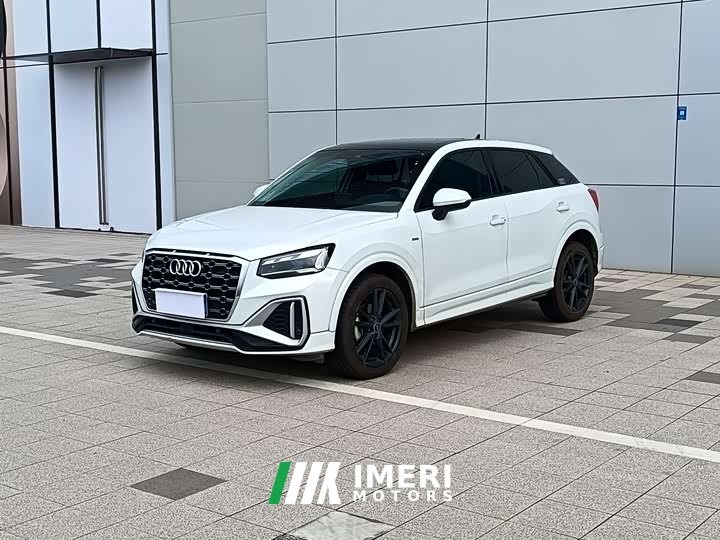 Audi Q2L 35 TFSI aggressive and dynamic - автомобиль из Китая