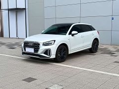 Audi Q2L 35 TFSI aggressive and dynamic - фото 1