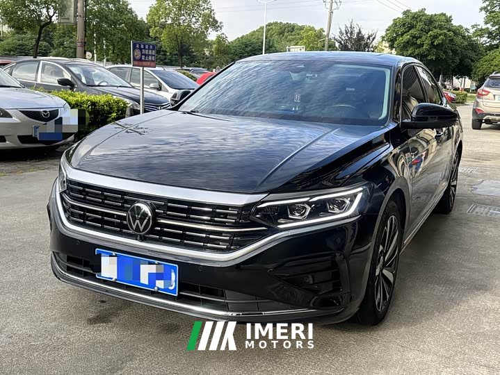 Volkswagen Passat 330TSI Luxury Edition - автомобиль из Китая