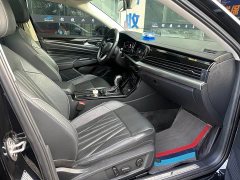 Volkswagen Passat 330TSI Luxury Edition - фото 17