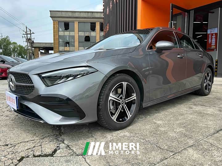 Mercedes-Benz A-Class facelift A 200 L fashionable - автомобиль из Китая