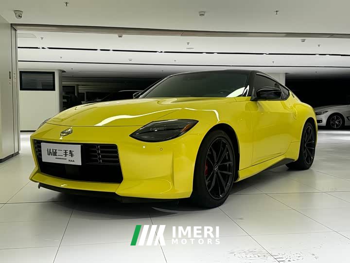 Nissan Z 3.0L Manual - автомобиль из Китая