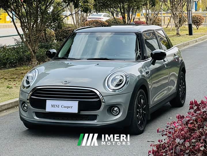 MINI 1.5T Cooper Classic 5-Door - автомобиль из Китая