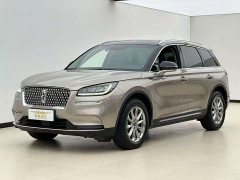 Lynk & Co Adventurer 2.0T two-wheel drive exclusive edition - фото 1