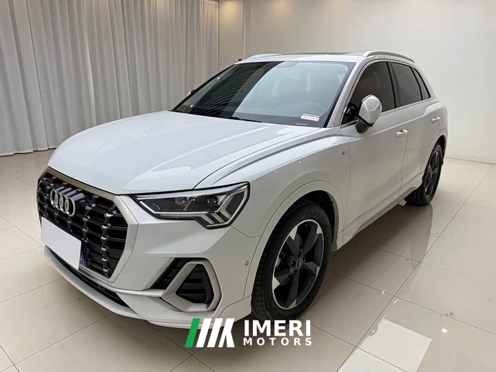 Audi Q3 35 TFSI Fashionable and Dynamic - автомобиль из Китая