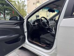 Mercedes-Benz Yinglang 1.3T automatic light hybrid elite - фото 4