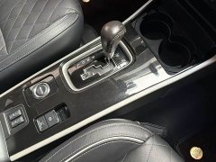 Mitsubishi Outlander 2020 2.4L four-wheel drive exclusive version, 5 seats - фото 5