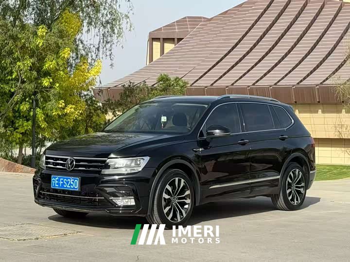 Volkswagen Tiguan L 330TSI Automatic FWD R-Line Premium Edition - автомобиль из Китая