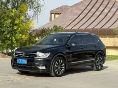 Volkswagen Tiguan L 330TSI Automatic FWD R-Line Premium Edition - фото 1