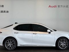 Toyota Camry 2023 2.5G Luxury Edition - фото 4