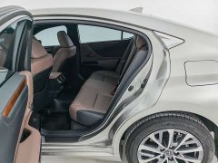 Lexus ES 200 Premium Edition - фото 13
