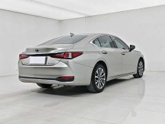 Lexus ES 200 Premium Edition - фото 6