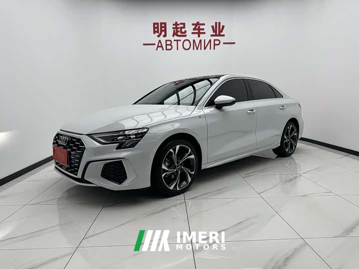 Audi A3 Facelift A3L Limousine 35 TFSI Luxury Sport - автомобиль из Китая
