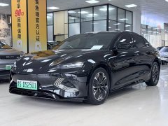 BYD Seal 2022 550km standard range rear-wheel drive version premium - фото 1
