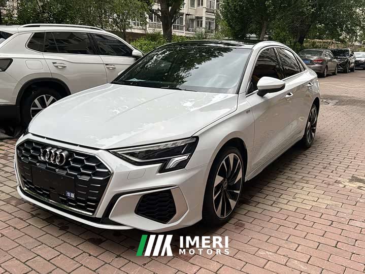 Audi A3 A3L Limousine 35 TFSI Fashion Sport - автомобиль из Китая