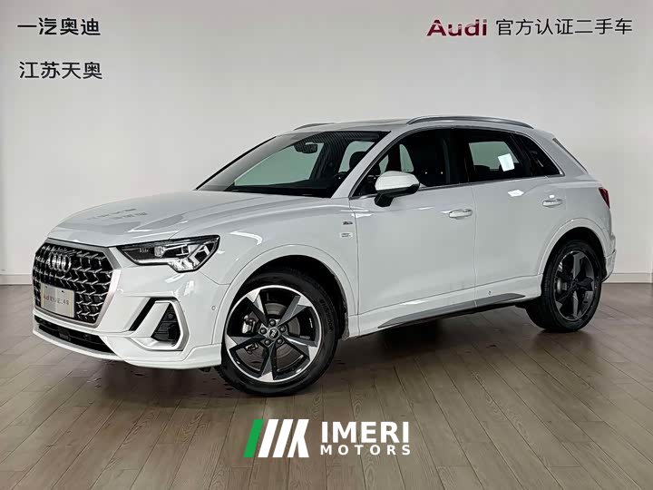 Audi Q3 35 TFSI Fashionable and Dynamic - автомобиль из Китая