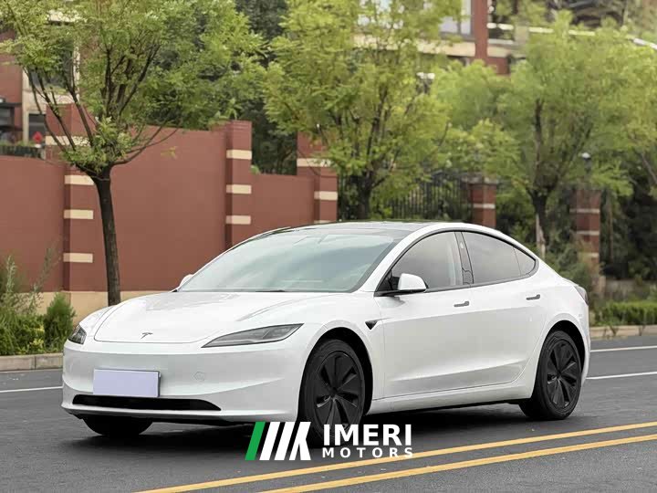 Tesla Model 3 facelift rear-wheel drive version - автомобиль из Китая