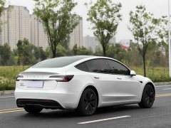 Tesla Model 3 facelift rear-wheel drive version - фото 7