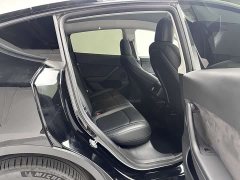 Tesla Model Y rear-wheel drive version - фото 12