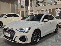 Audi A3 A3L Limousine 35 TFSI Luxury Sport - фото 1