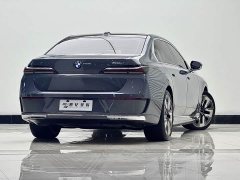 BMW i7 eDrive50L exclusive luxury package - фото 6