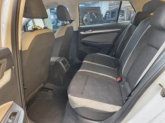 Volkswagen Golf 200TSI DSG Pro - фото 12