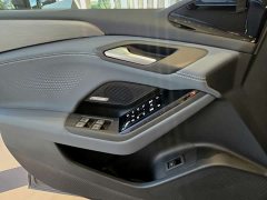 Audi A6L e-tron debuts Qiankun smart driving version - фото 16