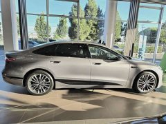 Audi A6L e-tron debuts Qiankun smart driving version - фото 3