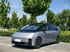 Li Auto Ideal MEGA 2025 Home Family Special Edition - фото 1