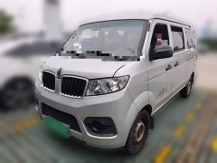 BMW Hiace X30 2023 1.5L super luxury bus 5/6/7 seats non-air conditioning version SWC15M - фото 1