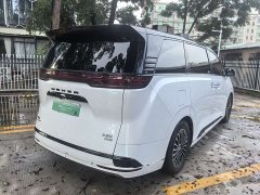 Denza D9 2022 DM-i 970 four-wheel drive premium - фото 11