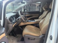 Denza D9 2022 DM-i 970 four-wheel drive premium - фото 4